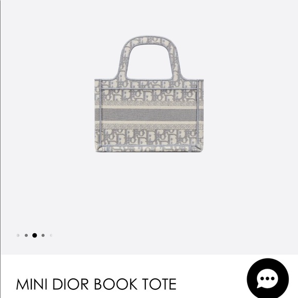 MINI DIOR BOOK TOTE
Gray Dior Oblique Embroidery (24 x 22.5 x 8 cm) - Picture 4 of 7